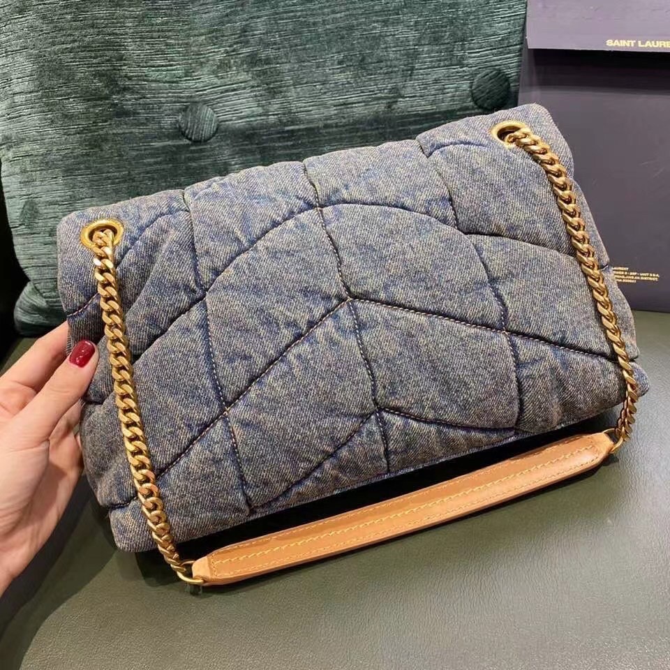 sa**t lau*nt loulou small bag in quilted vintage De*1m