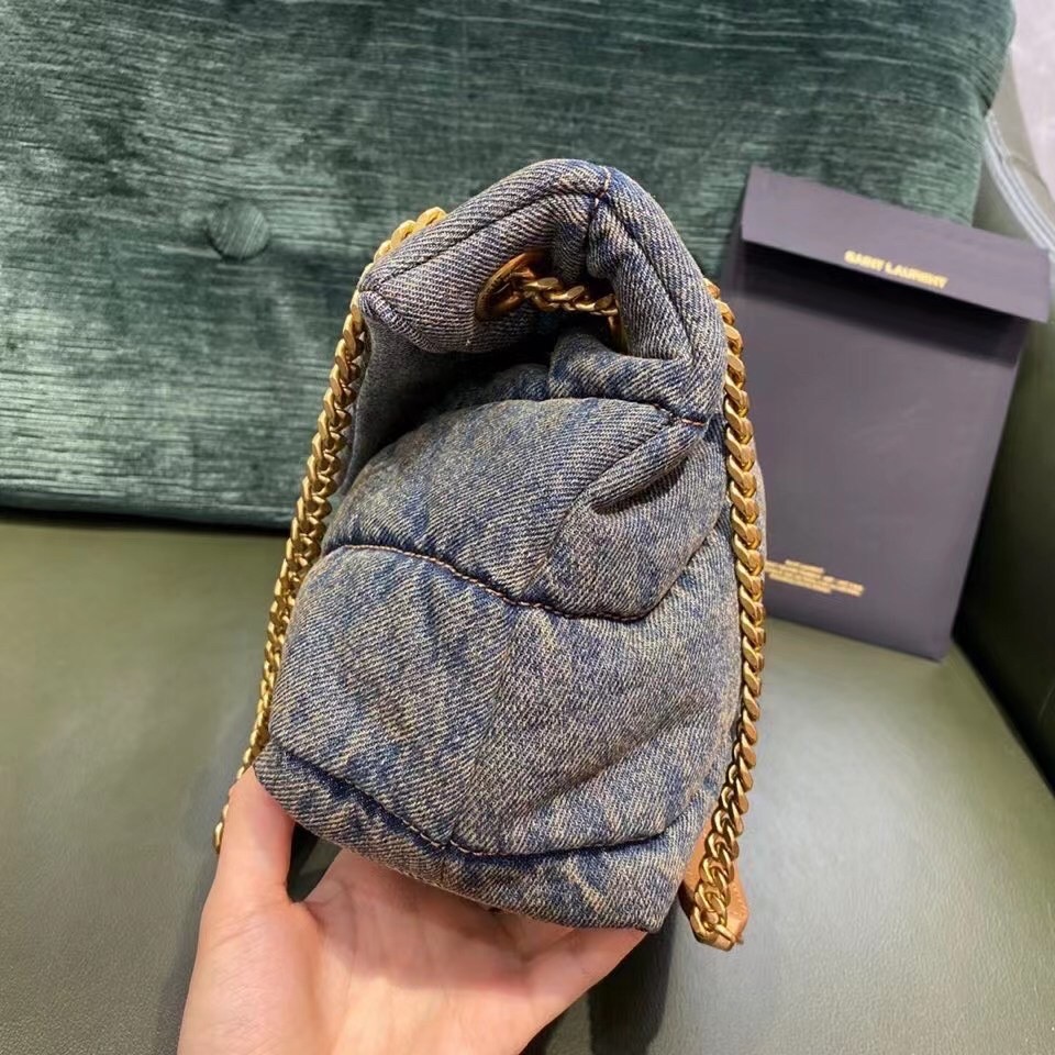 sa**t lau*nt loulou small bag in quilted vintage De*1m