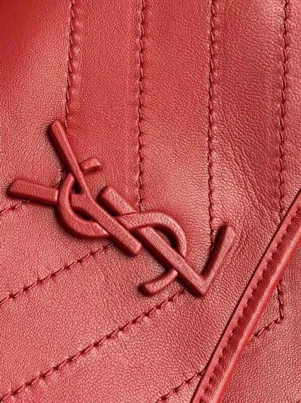 Sa**t Lau*nt niki medium bag in red lambskin