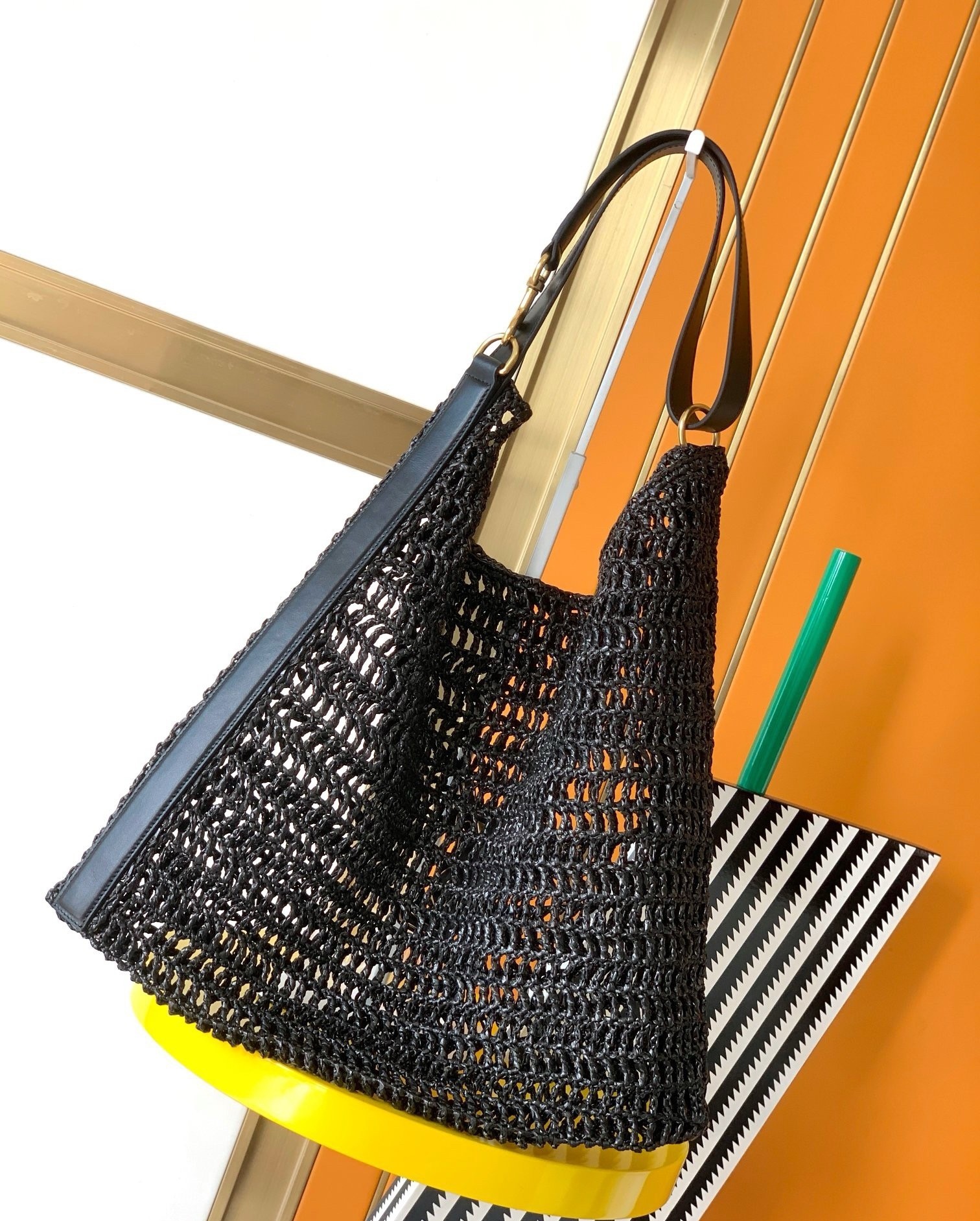 Sa**t Lau*nt oxalis shoulder bag in black raffia